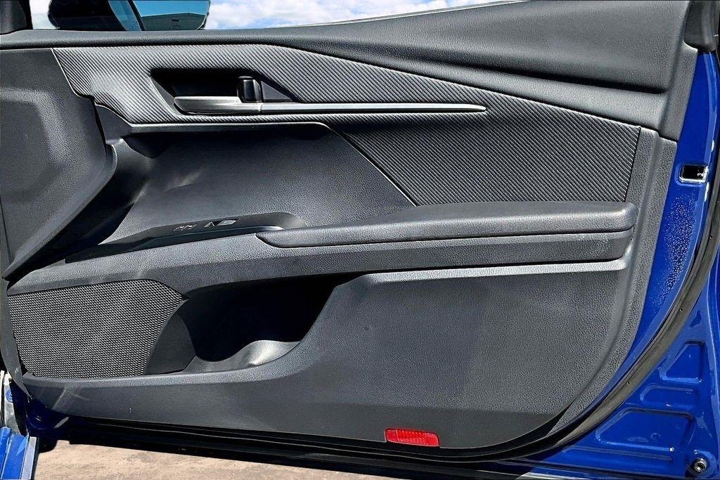 Toyota Camry Hybrid XLE 2026