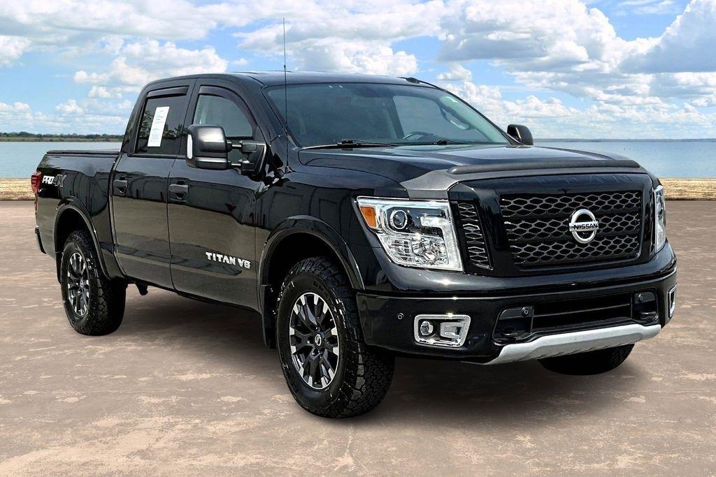 2018 Nissan Titan PRO-4X Crew Cab 4WD
