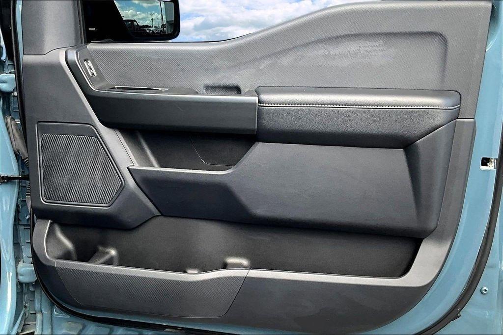 Ford F-150 Lariat SuperCrew 5.5-ft. Bed 4WD 2023