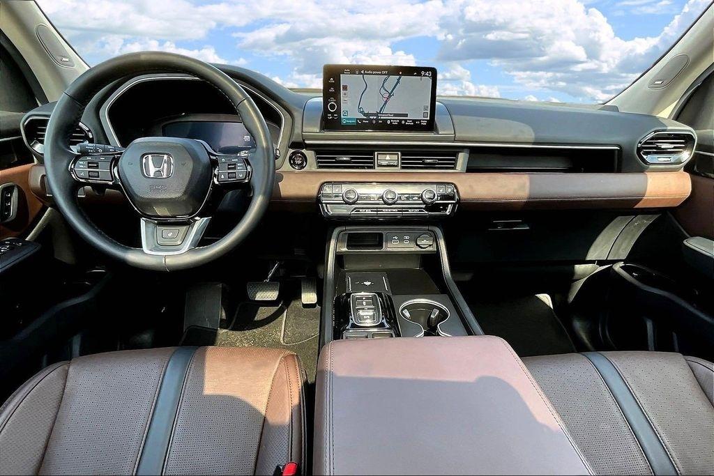 Honda Pilot Elite AWD 2025