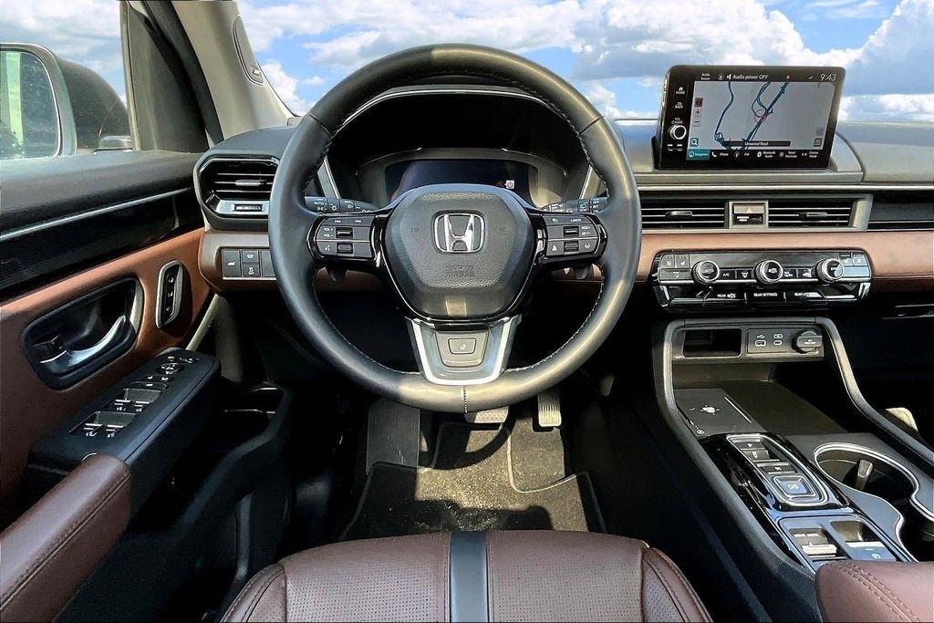 Honda Pilot Elite AWD 2025