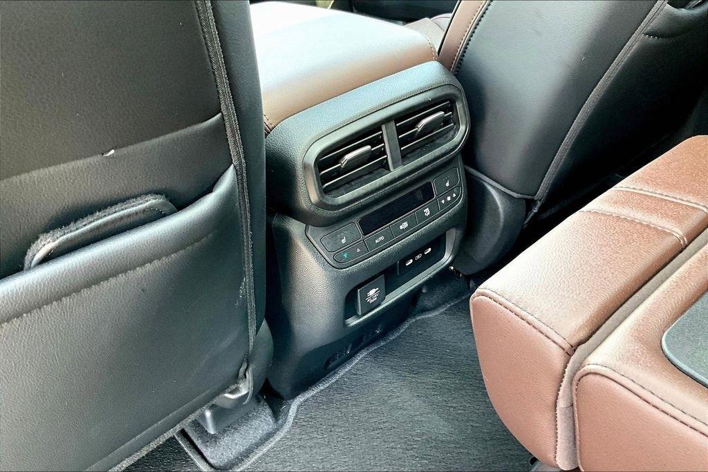 Honda Pilot Elite AWD 2025