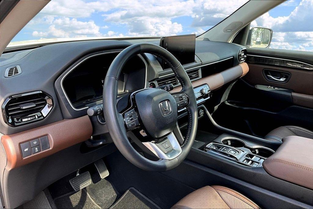 Honda Pilot Elite AWD 2025