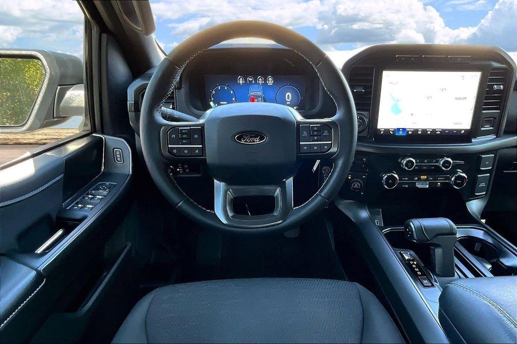Ford F-150 XLT SuperCrew 4WD 2024