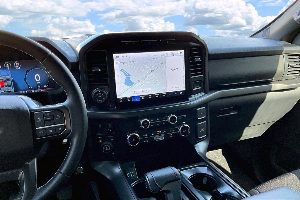 Ford F-150 XLT SuperCrew 4WD 2024