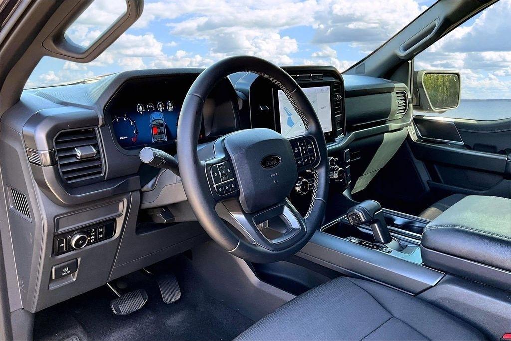Ford F-150 XLT SuperCrew 4WD 2024