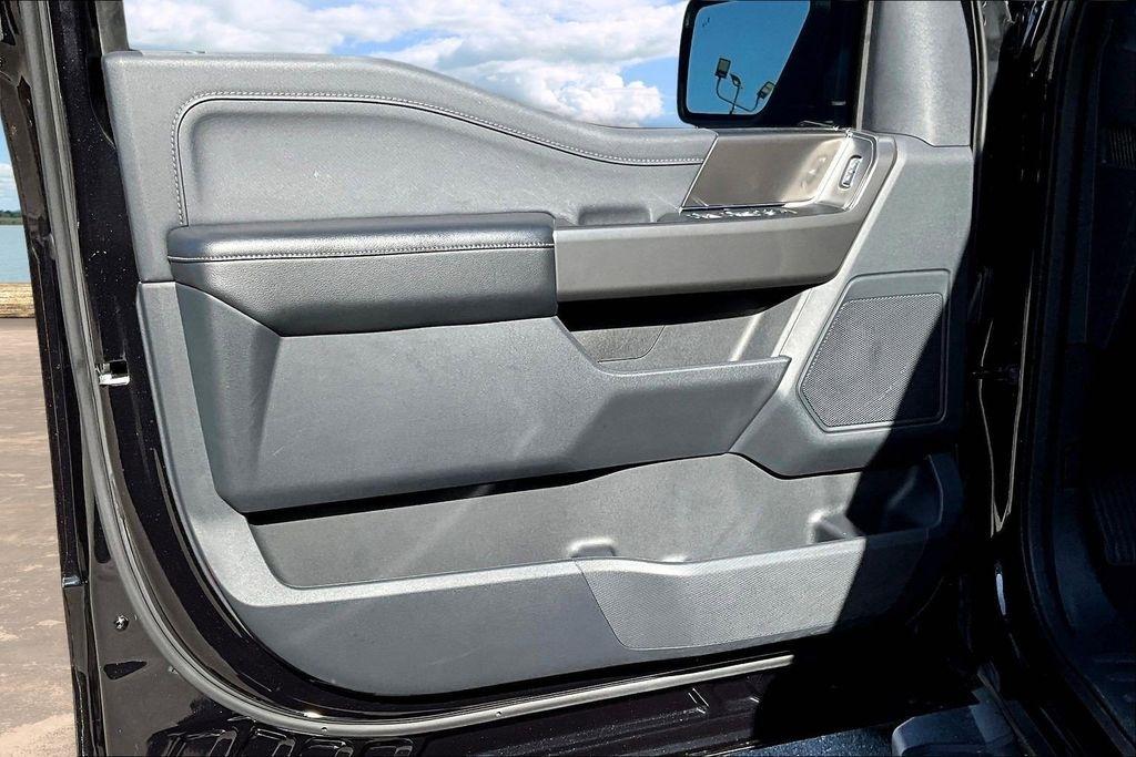 Ford F-150 XLT SuperCrew 4WD 2024