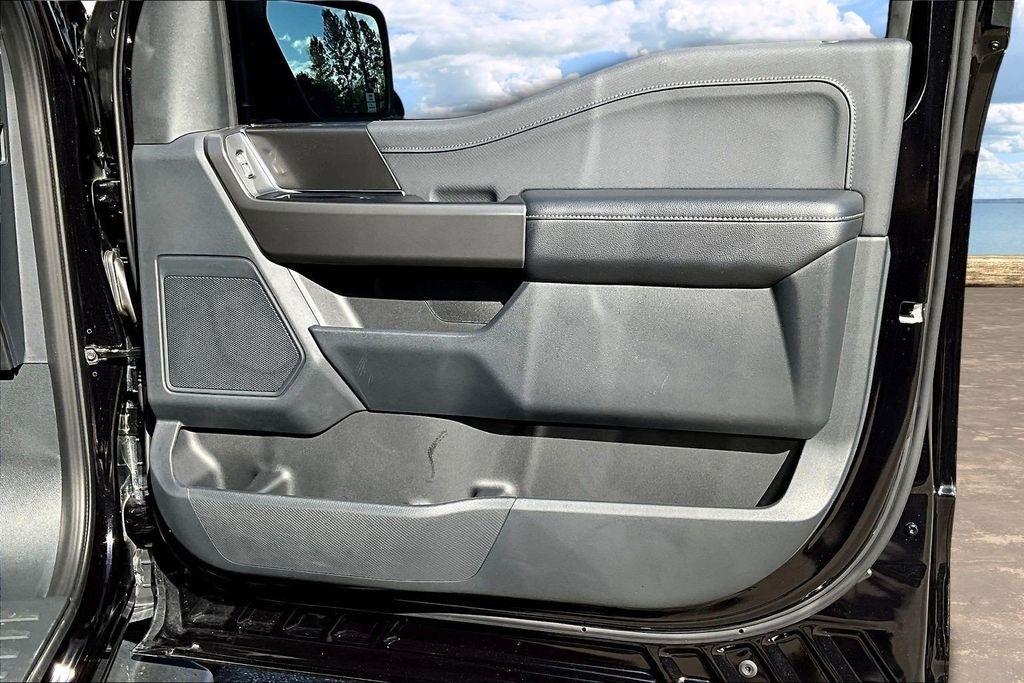 Ford F-150 XLT SuperCrew 4WD 2024
