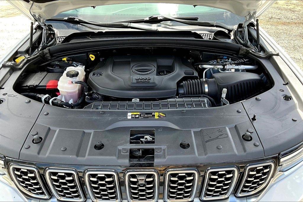 Jeep Grand Cherokee Summit 4WD 2024