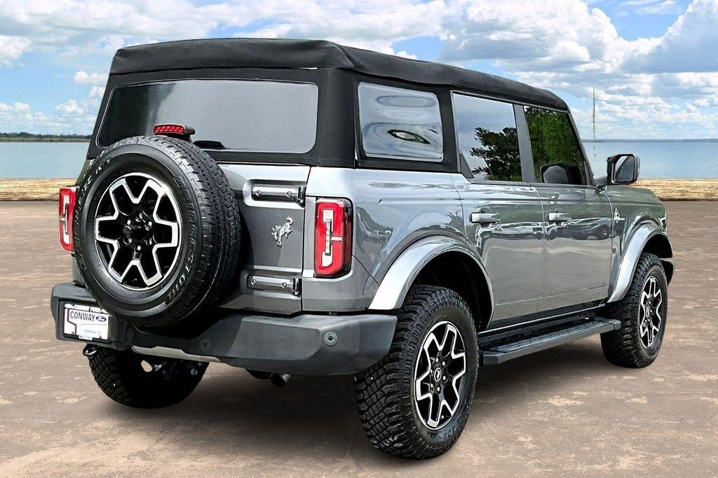Ford Bronco Base 4-Door w/Advanced 2023