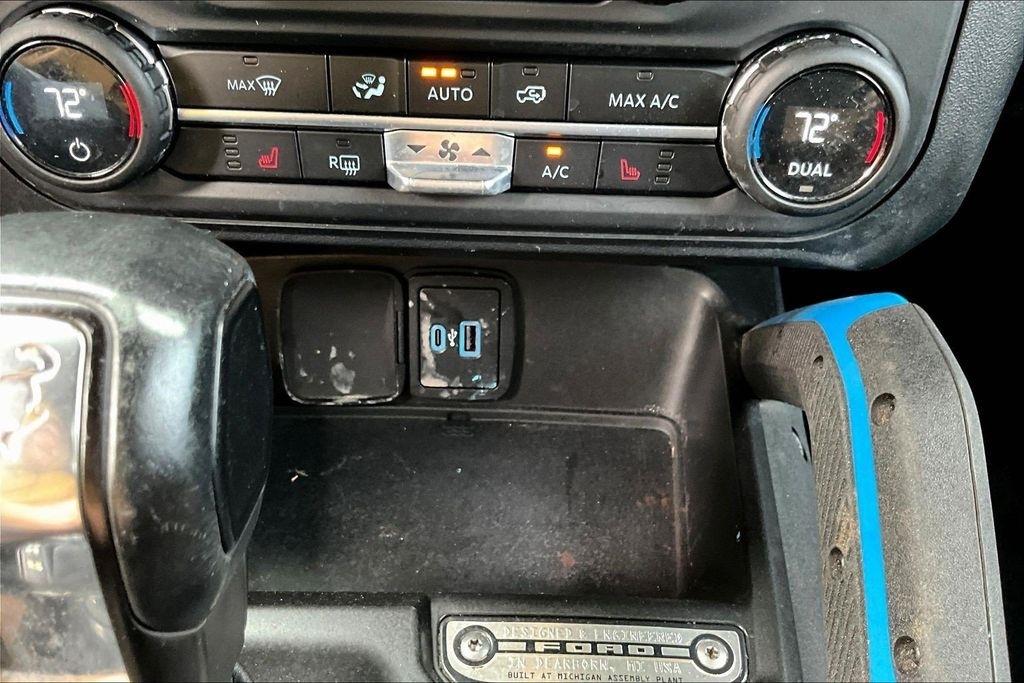 Ford Bronco Base 4-Door w/Advanced 2023