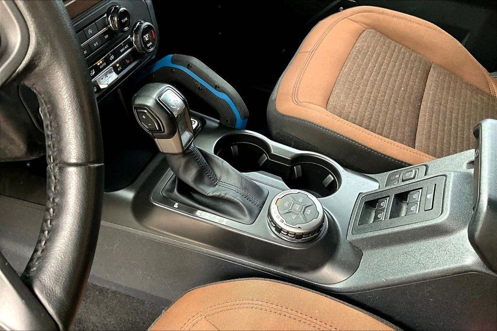 Ford Bronco Base 4-Door w/Advanced 2023