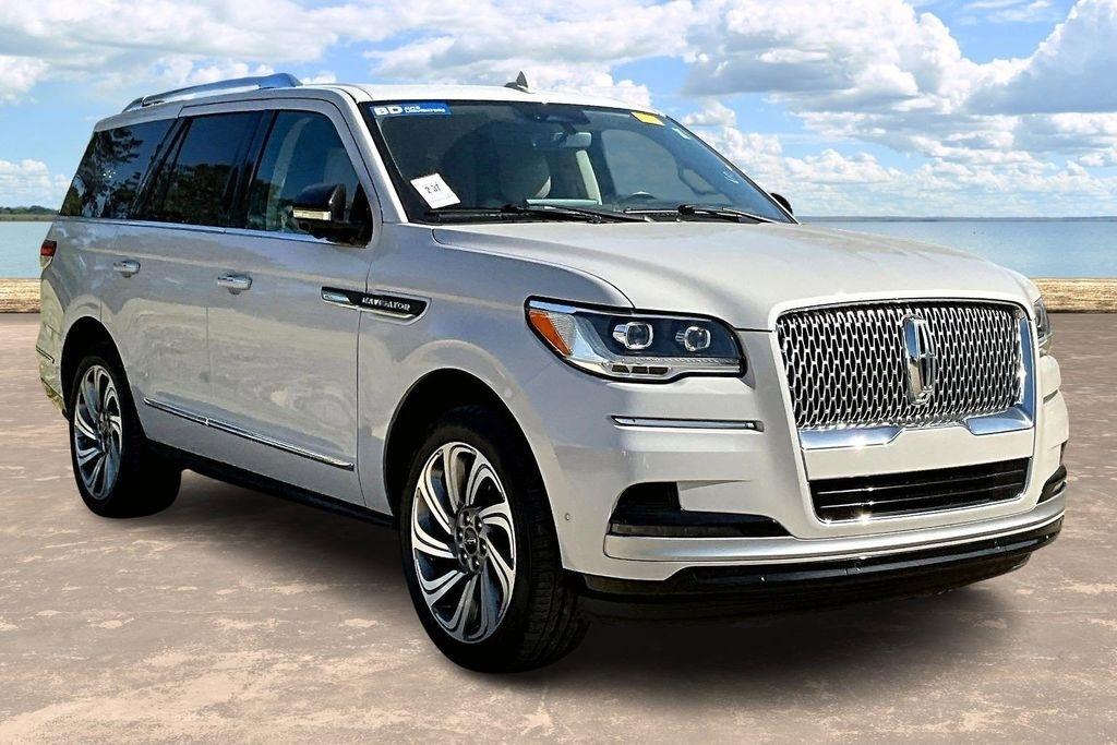 2022 Lincoln Navigator Reserve 4WD