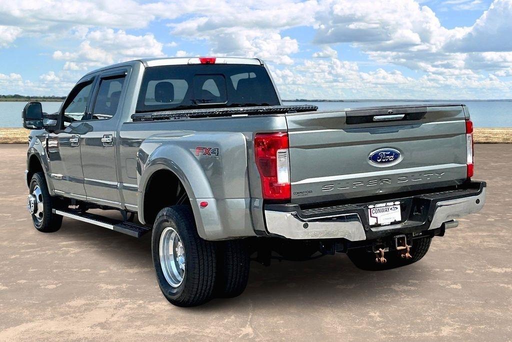 Ford F-350 SD Lariat Crew Cab Long Bed DRW 4WD 2019
