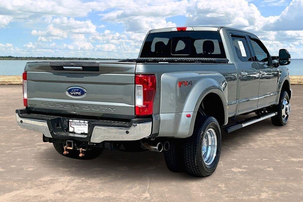 Ford F-350 SD Lariat Crew Cab Long Bed DRW 4WD 2019