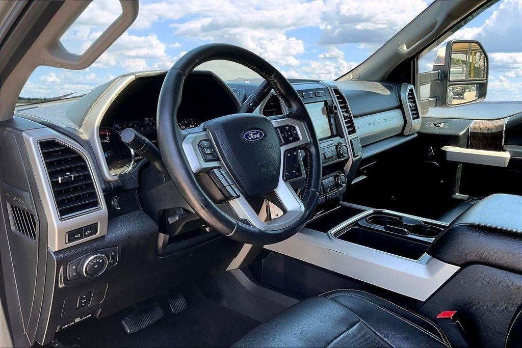 Ford F-350 SD Lariat Crew Cab Long Bed DRW 4WD 2019