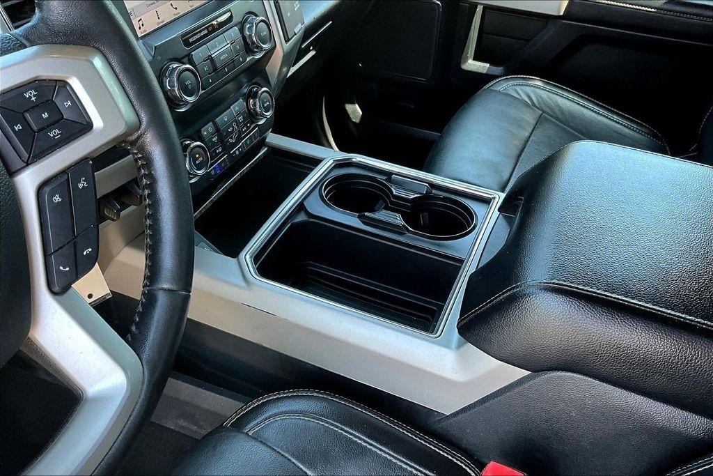 Ford F-350 SD Lariat Crew Cab Long Bed DRW 4WD 2019