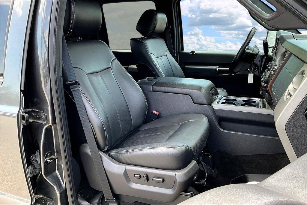 Ford F-350 SD King Ranch Crew Cab Long Bed 4WD 2016