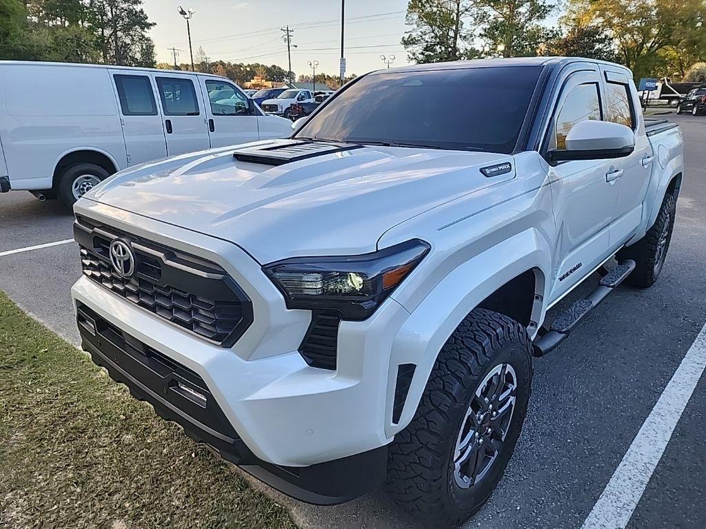 Toyota Tacoma Double Cab 4WD 2024