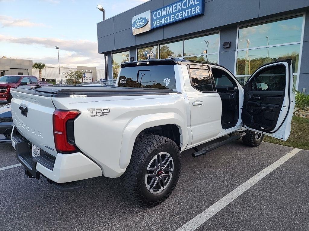 Toyota Tacoma Double Cab 4WD 2024