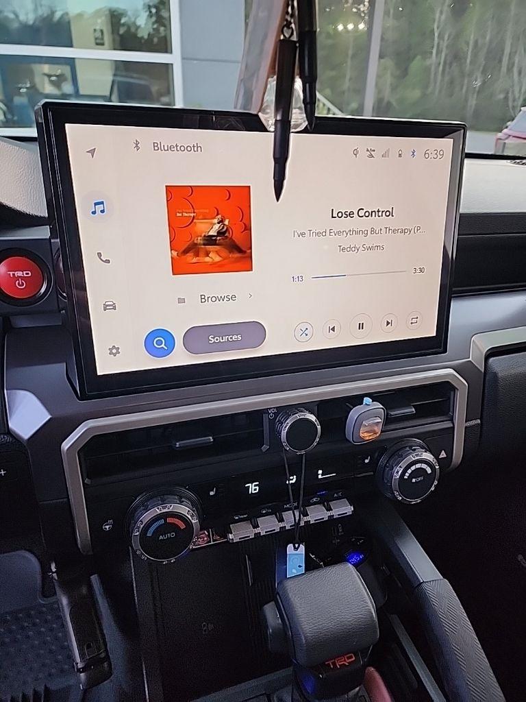 Toyota Tacoma Double Cab 4WD 2024