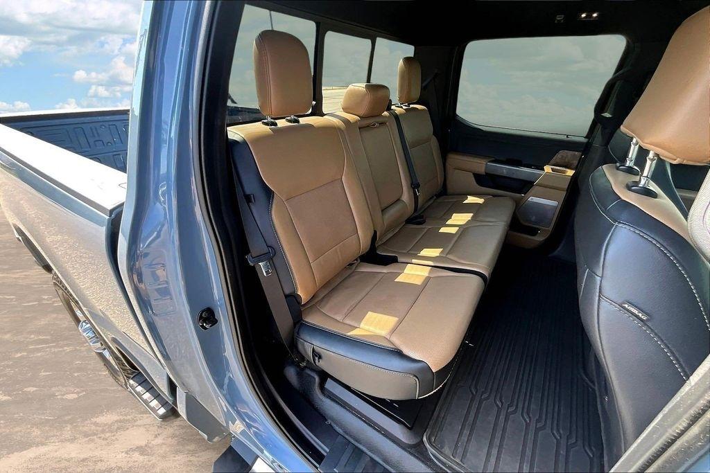 Ford F-250 SD XL Crew Cab 4WD 2023