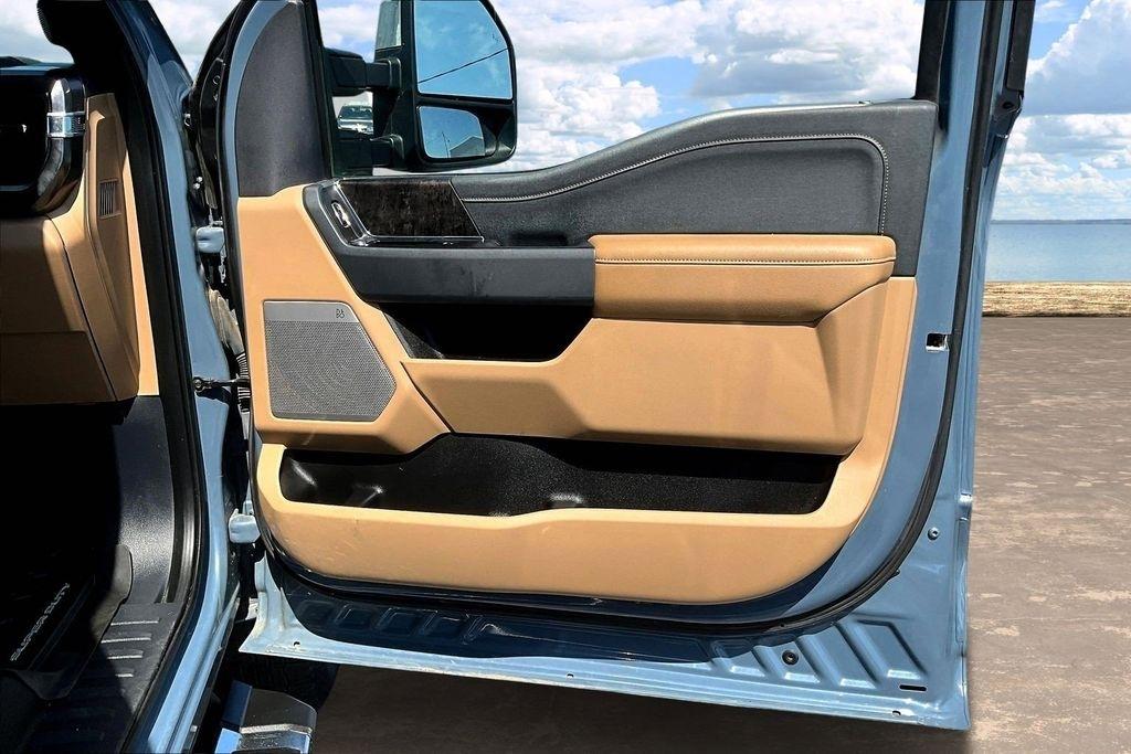 Ford F-250 SD XL Crew Cab 4WD 2023