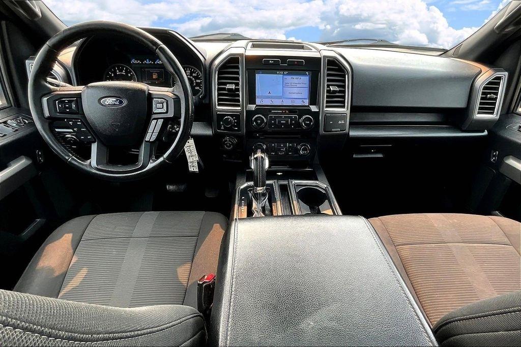 Ford F-150 Lariat SuperCrew 5.5-ft. Bed 4WD 2016