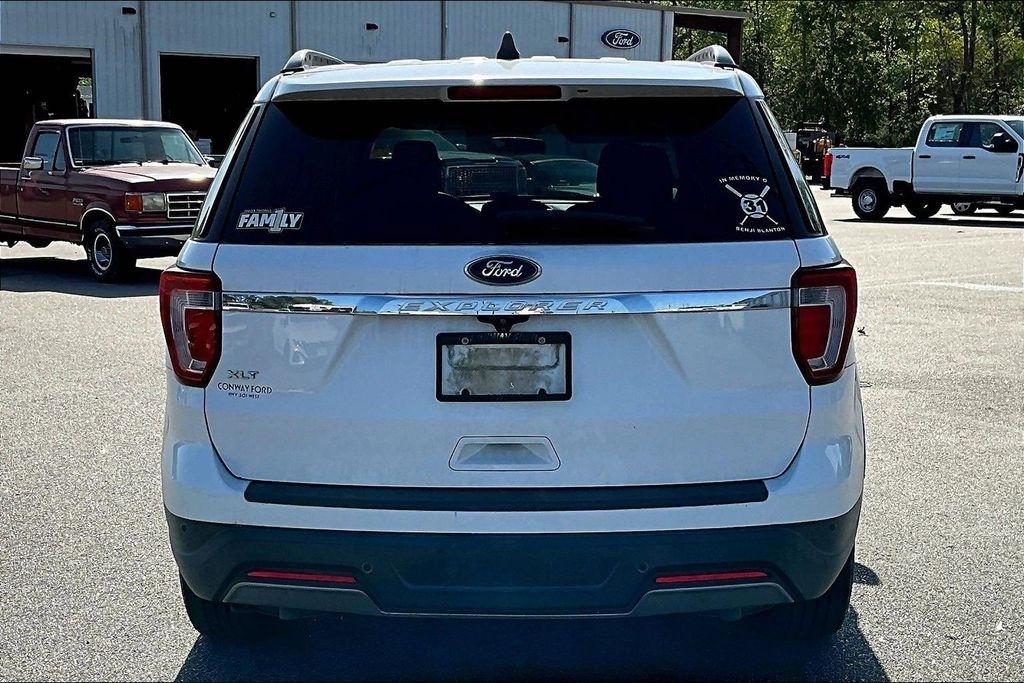 Ford Explorer XLT FWD 2019