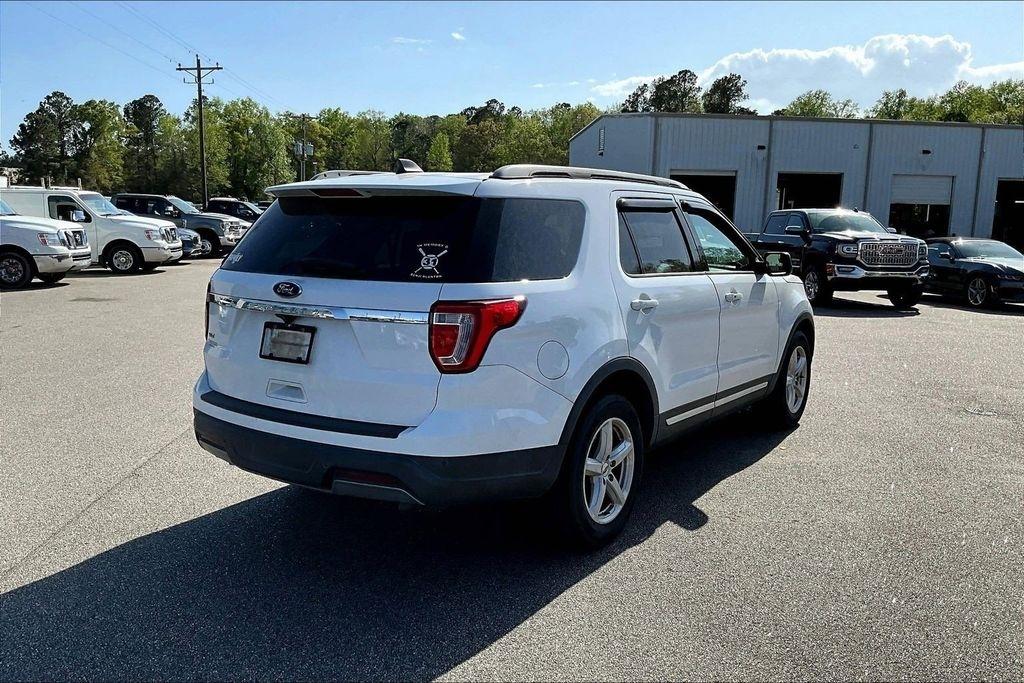Ford Explorer XLT FWD 2019