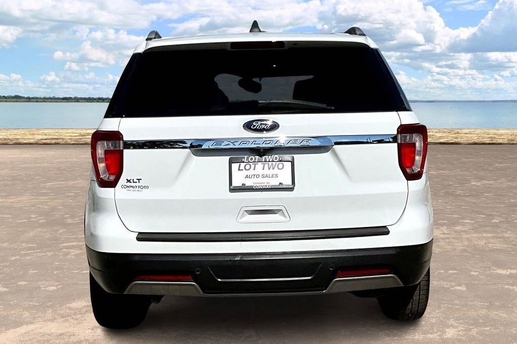 Ford Explorer XLT FWD 2019