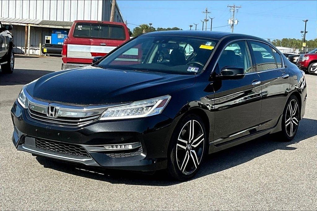 Honda Accord Touring V6 Sedan 6-Spd AT 2017
