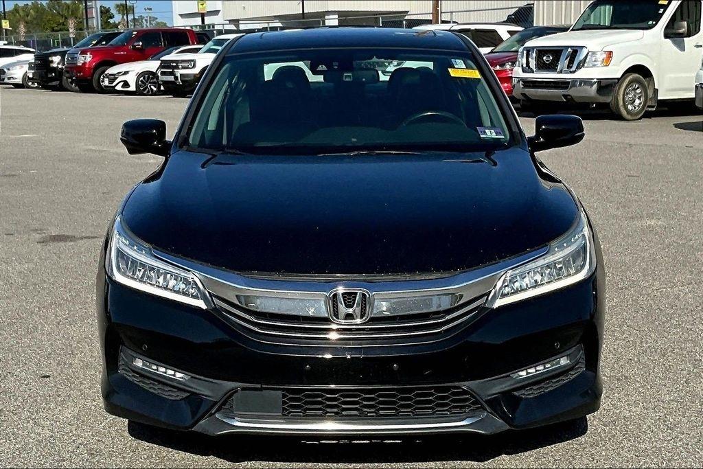 Honda Accord Touring V6 Sedan 6-Spd AT 2017