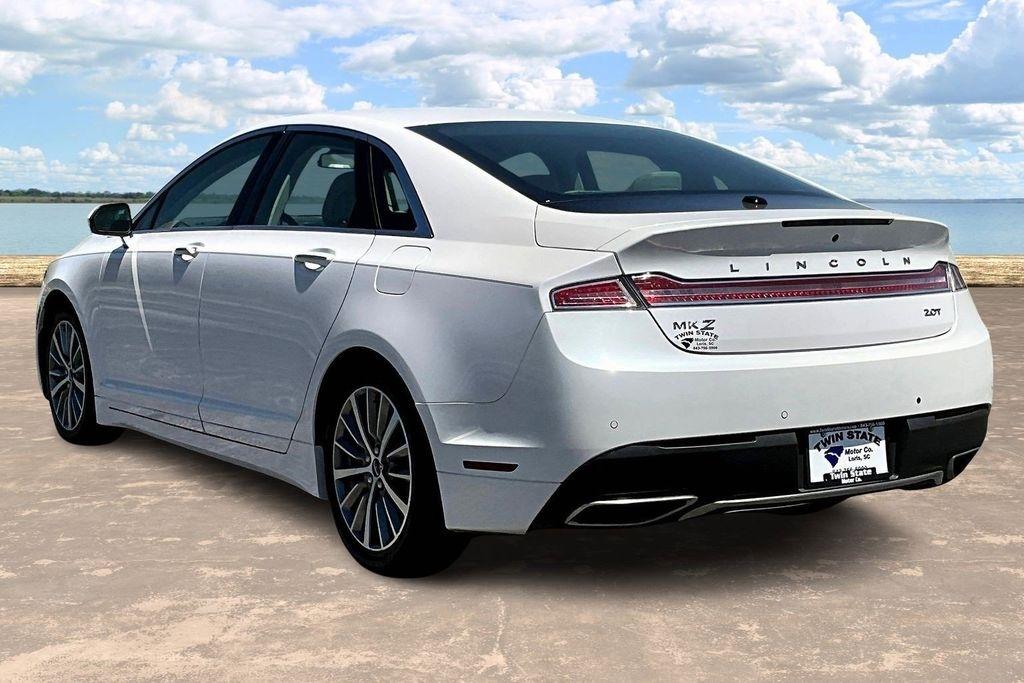 Lincoln MKZ Base 2019