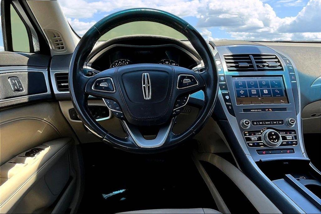 Lincoln MKZ Base 2019
