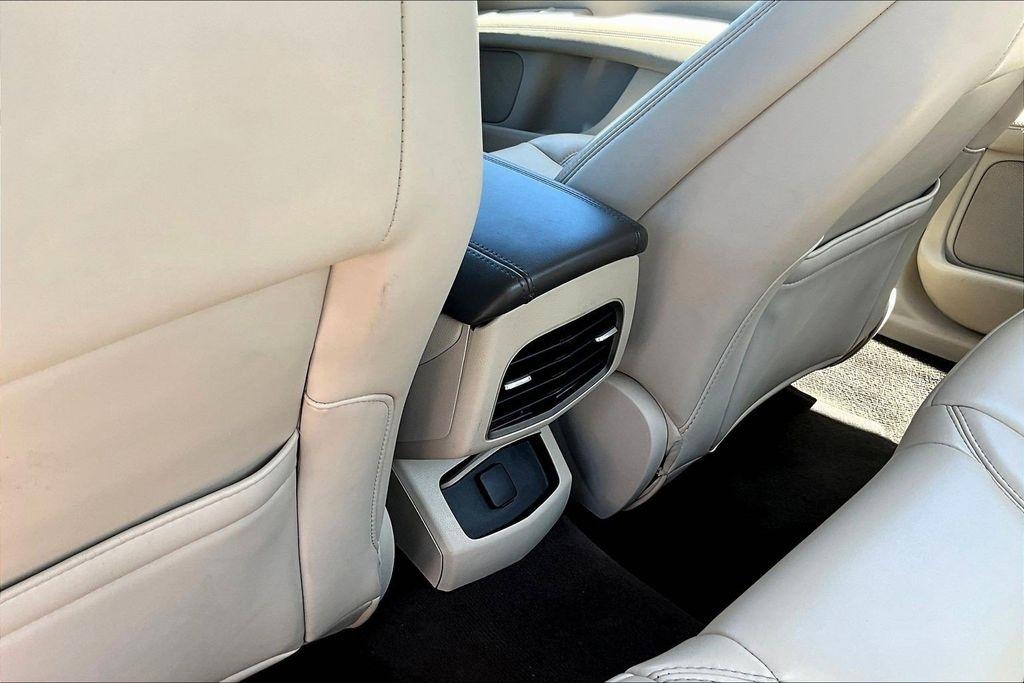 Lincoln MKZ Base 2019
