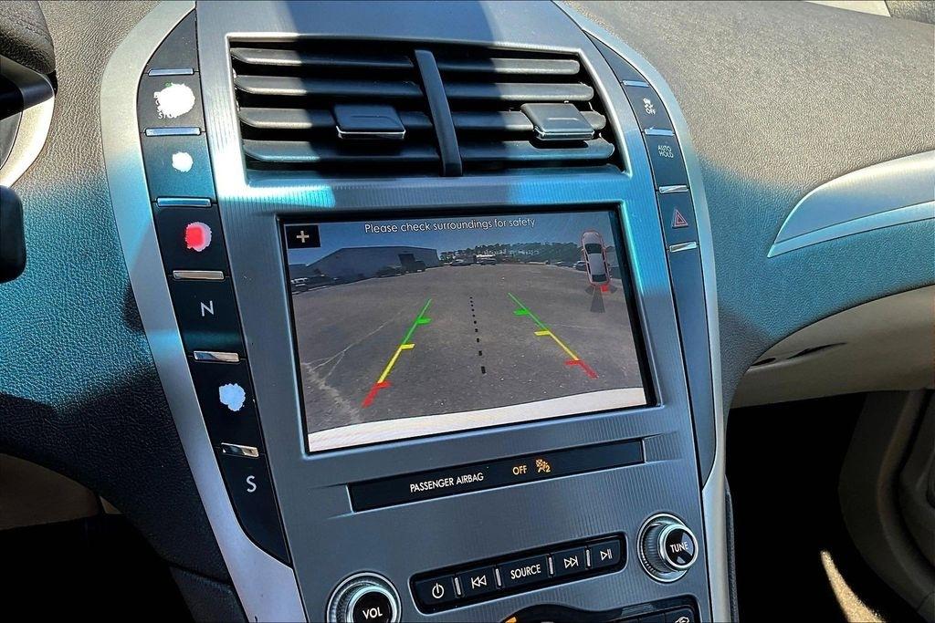Lincoln MKZ Base 2019