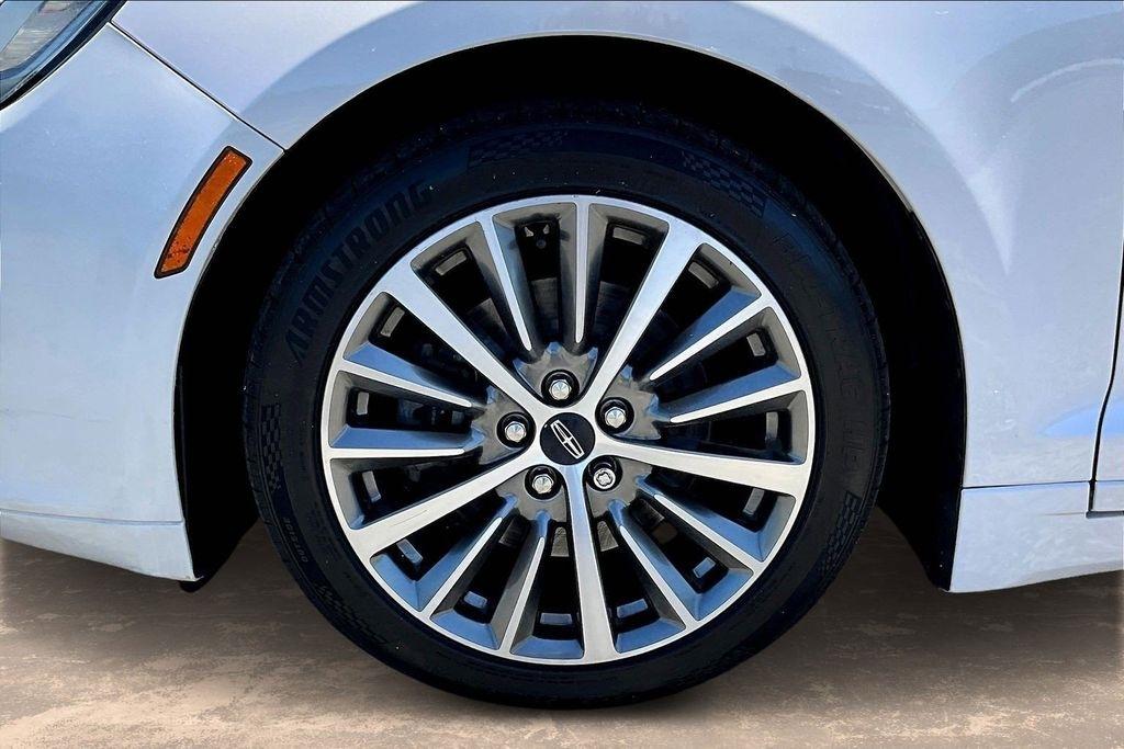 Lincoln MKZ Base 2019