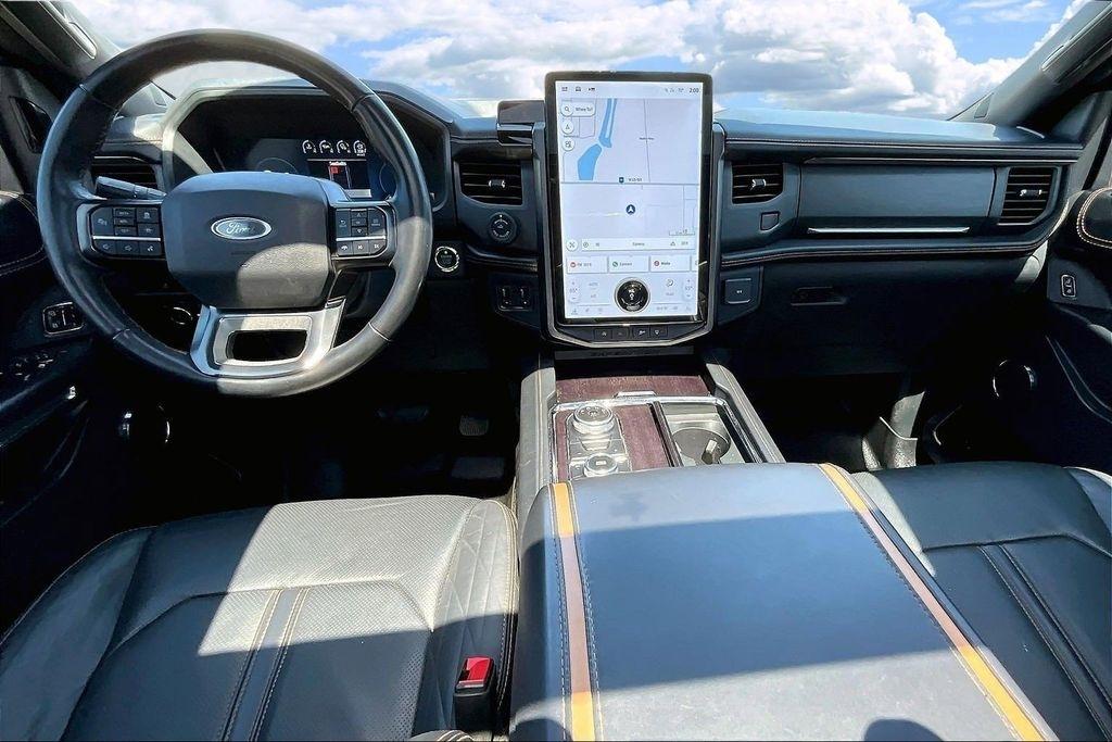 Ford Expedition Platinum 4WD 2023