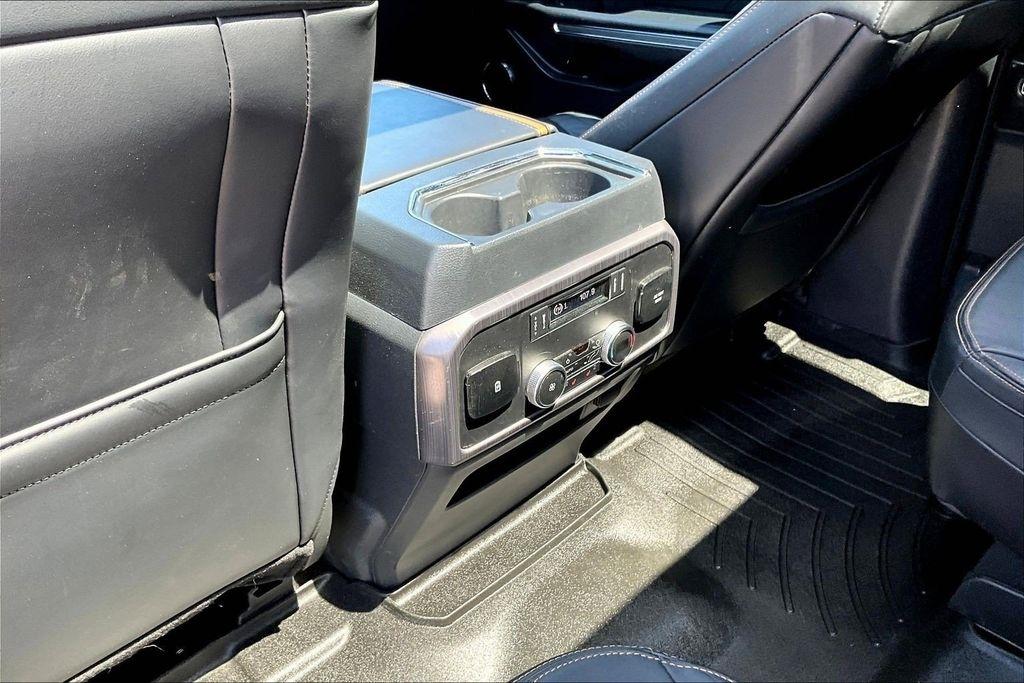 Ford Expedition Platinum 4WD 2023