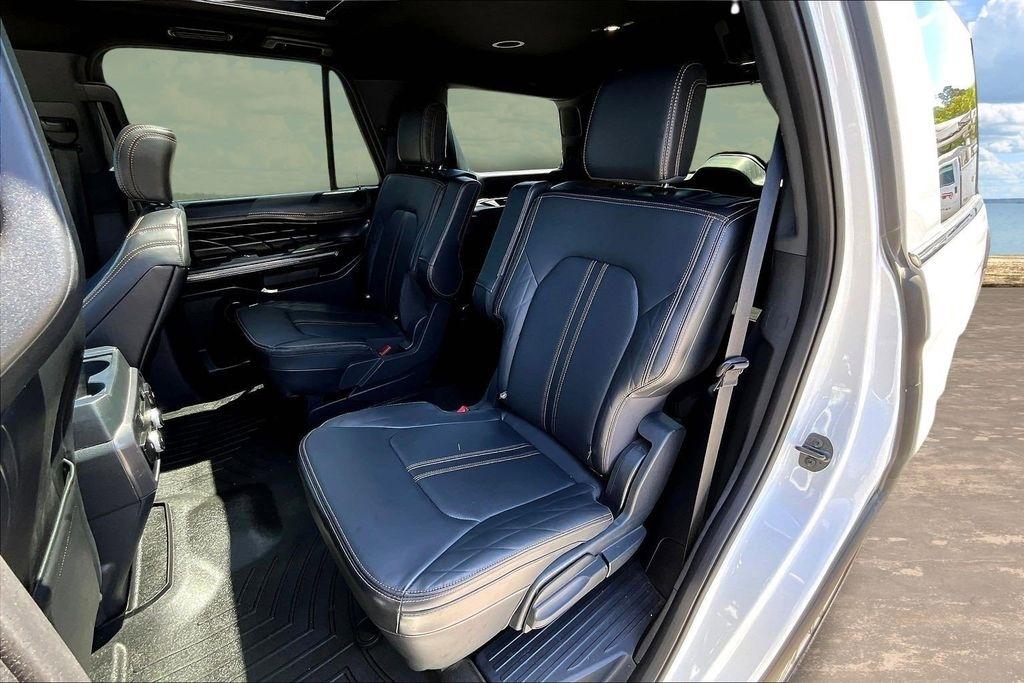 Ford Expedition Platinum 4WD 2023
