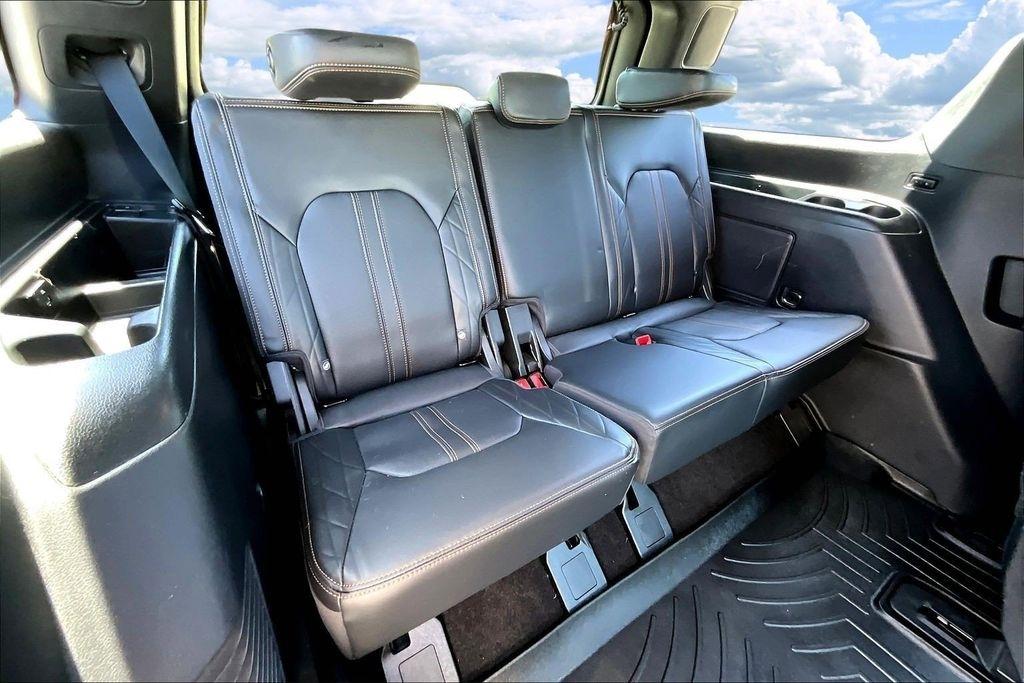 Ford Expedition Platinum 4WD 2023