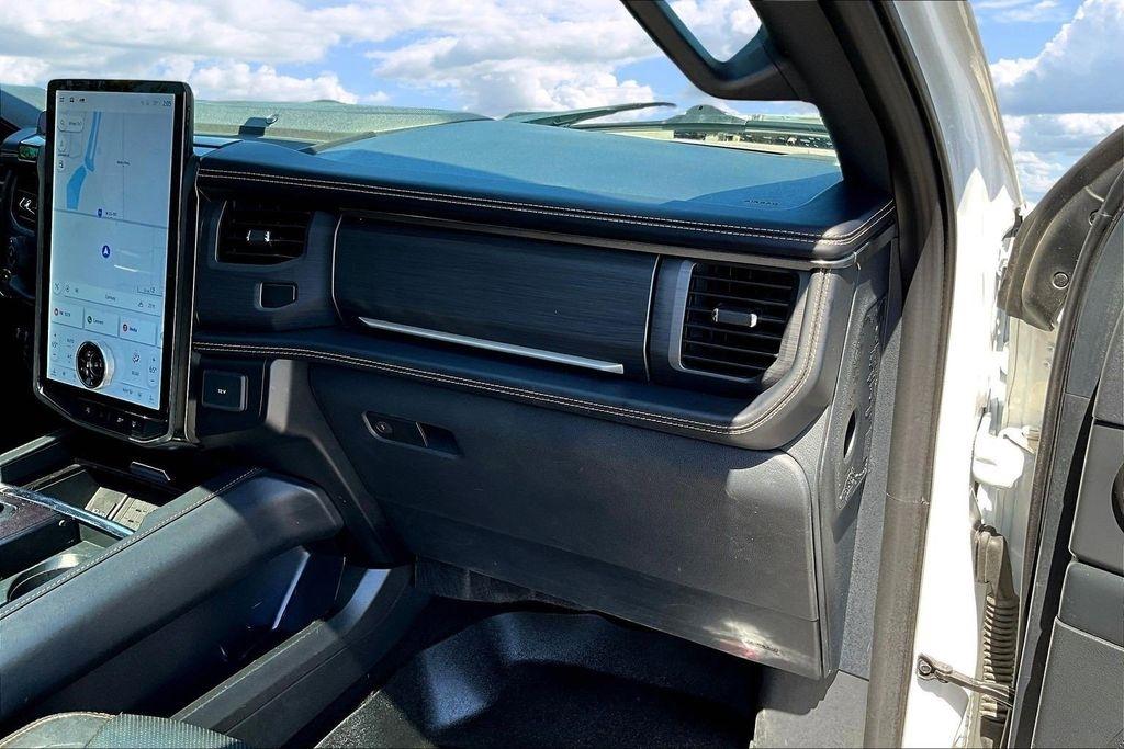 Ford Expedition Platinum 4WD 2023
