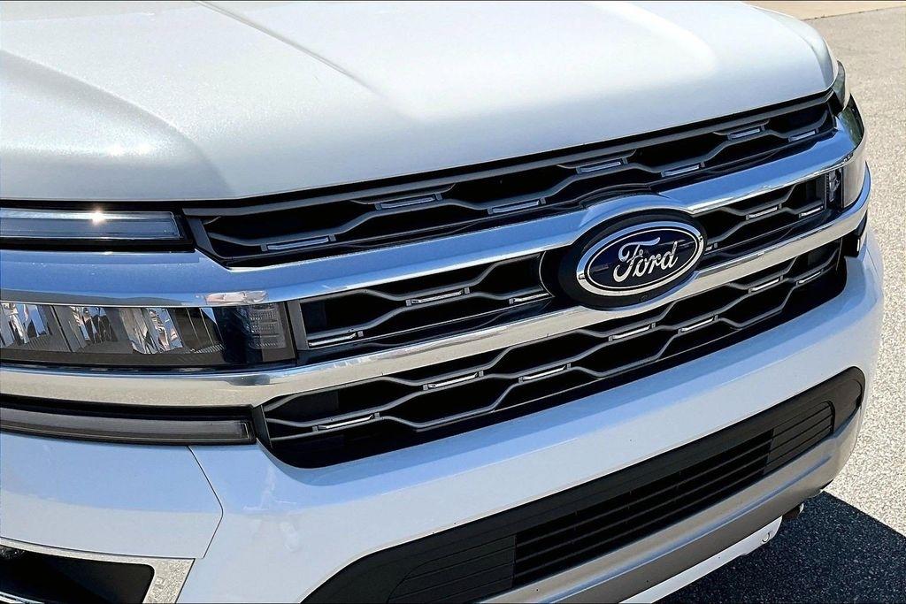 Ford Expedition Platinum 4WD 2023