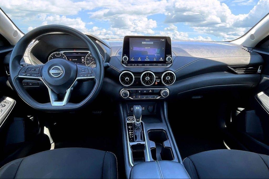 Nissan Sentra SV 2024