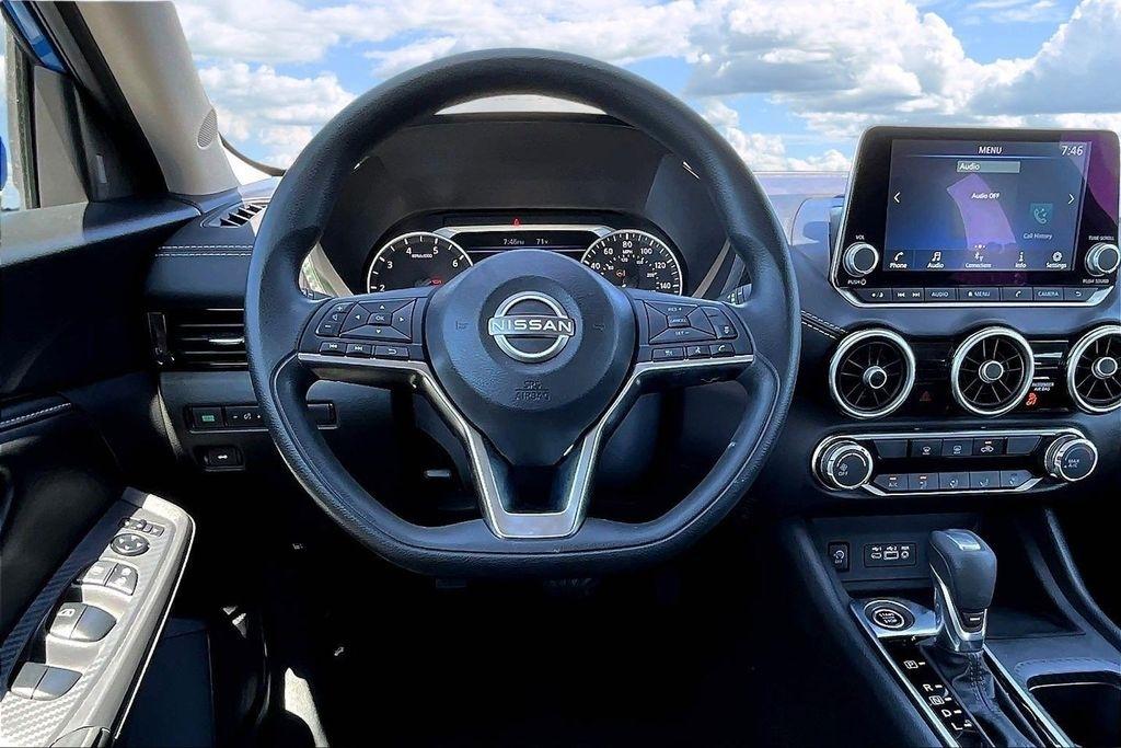 Nissan Sentra SV 2024