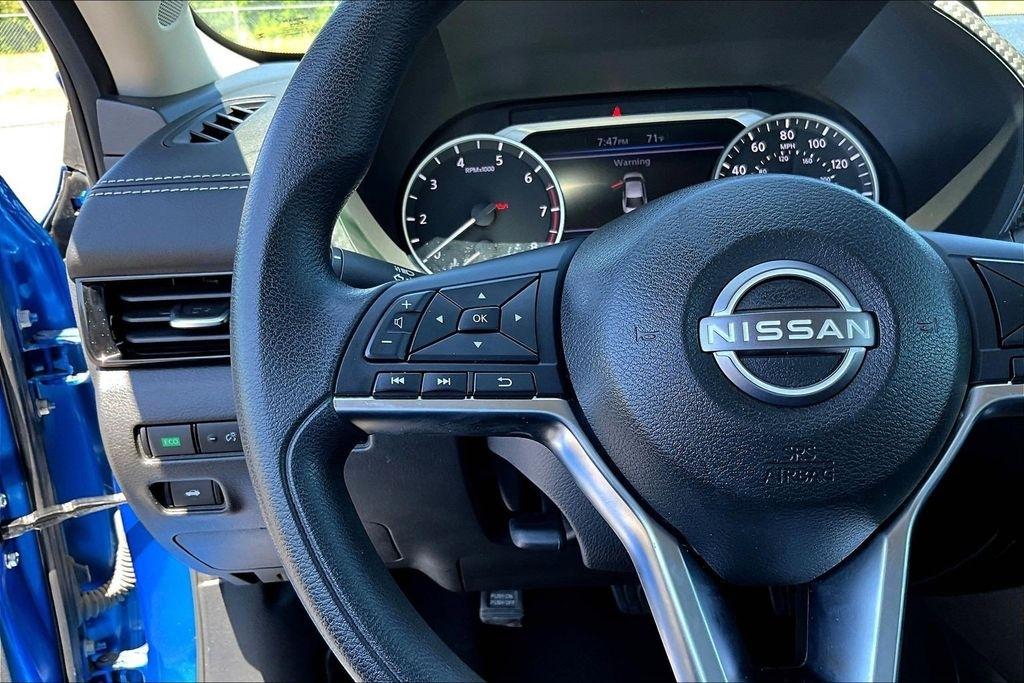 Nissan Sentra SV 2024