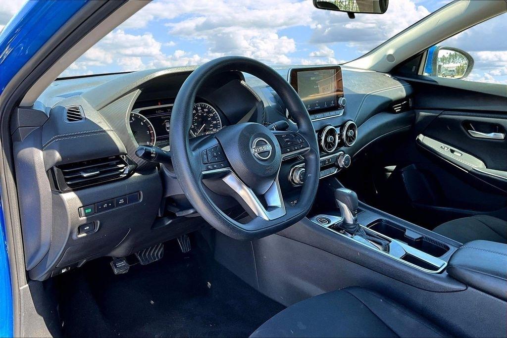Nissan Sentra SV 2024