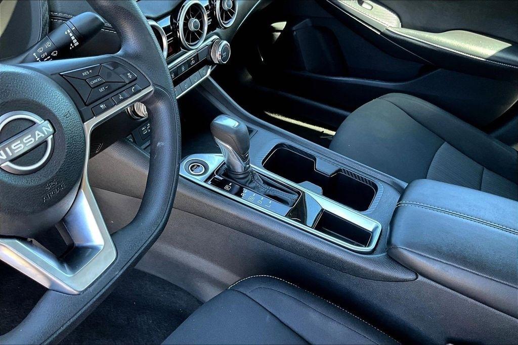 Nissan Sentra SV 2024