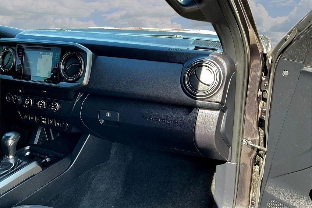 Toyota Tacoma SR5 Double Cab Long Bed V6 6AT 4WD 2019